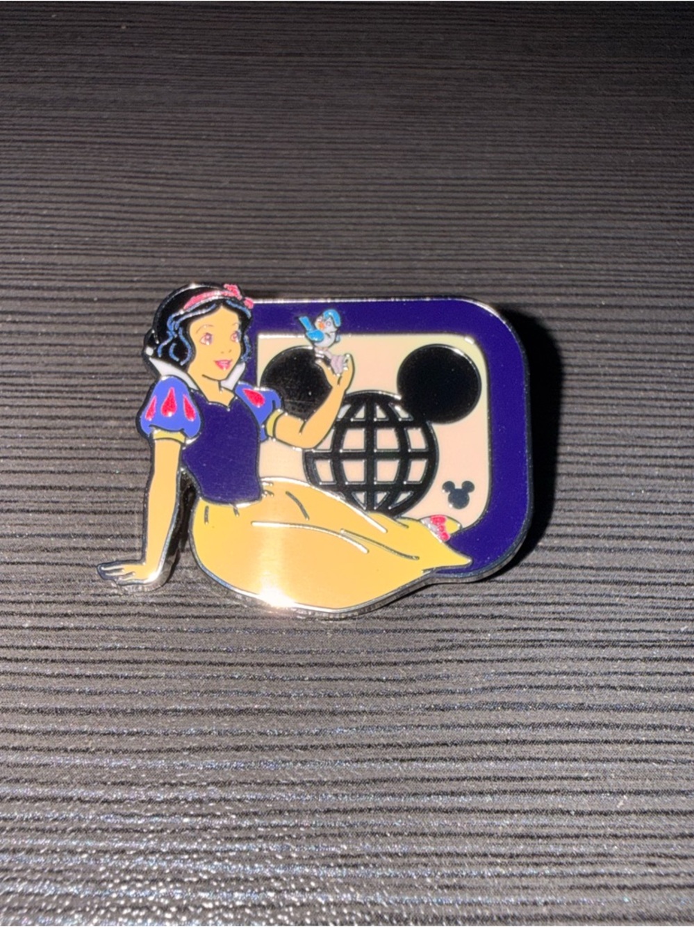 Snow White Disney 2025 Wave B Hidden Mickey Pin